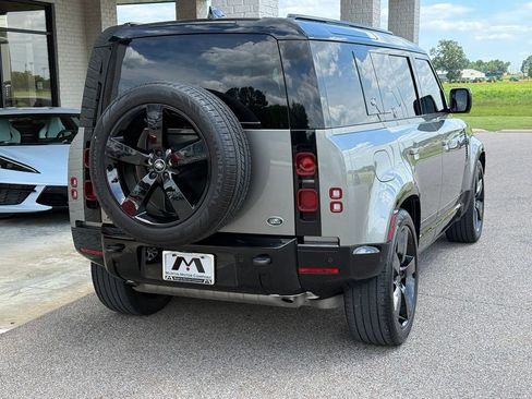 Used 2023 Land Rover Defender 110 X-Dynamic SE AWD/4WD image 7