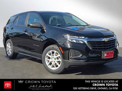 Used 2024 Chevrolet Equinox LS w/ LS Convenience Package image 1