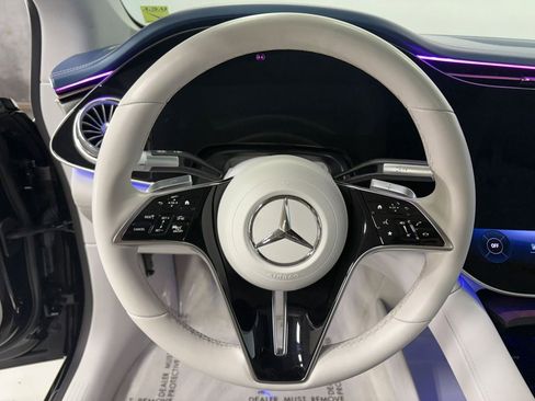 Used 2022 Mercedes-Benz EQS 580 580 image 13