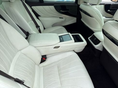 Used 2018 Lexus LS 500 image 53