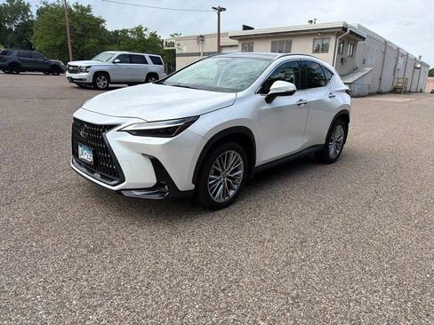 Certified 2024 Lexus NX 350 AWD w/ Vision Package image 4