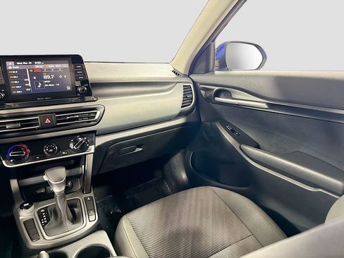 Used 2023 Kia Seltos LX image 22