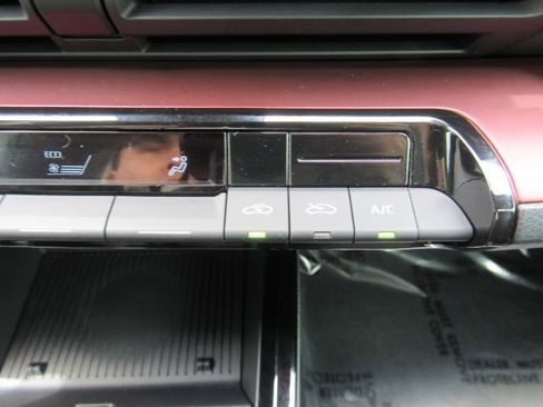 Used 2023 Toyota Prius Prime SE image 42