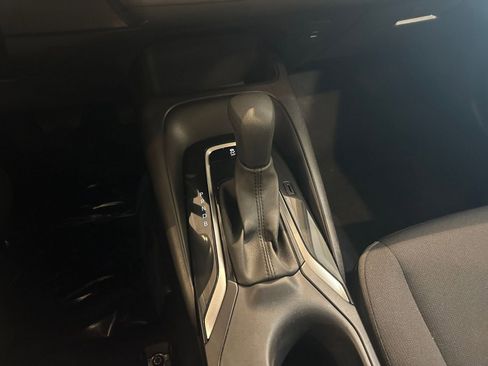 Used 2025 Toyota Corolla LE image 41