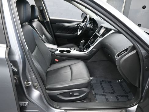 Used 2019 INFINITI Q50 Luxe image 38