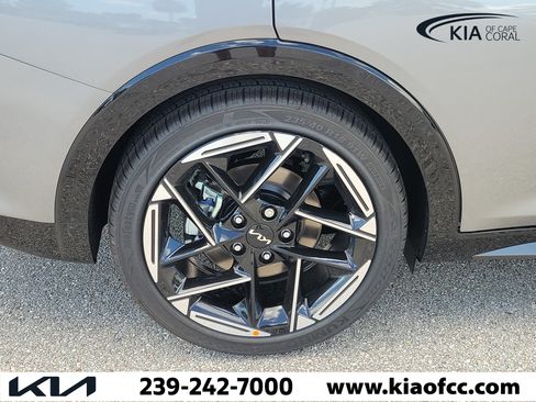 New 2026 Kia K4 GT-Line w/ GT-Line Premium Package FWD image 9
