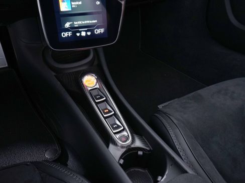 New 2025 McLaren Artura Spider RWD image 27