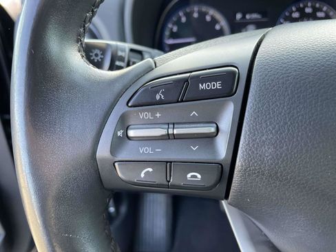 Used 2019 Hyundai Kona Limited image 17