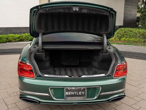 Used 2023 Bentley Flying Spur W12 image 49