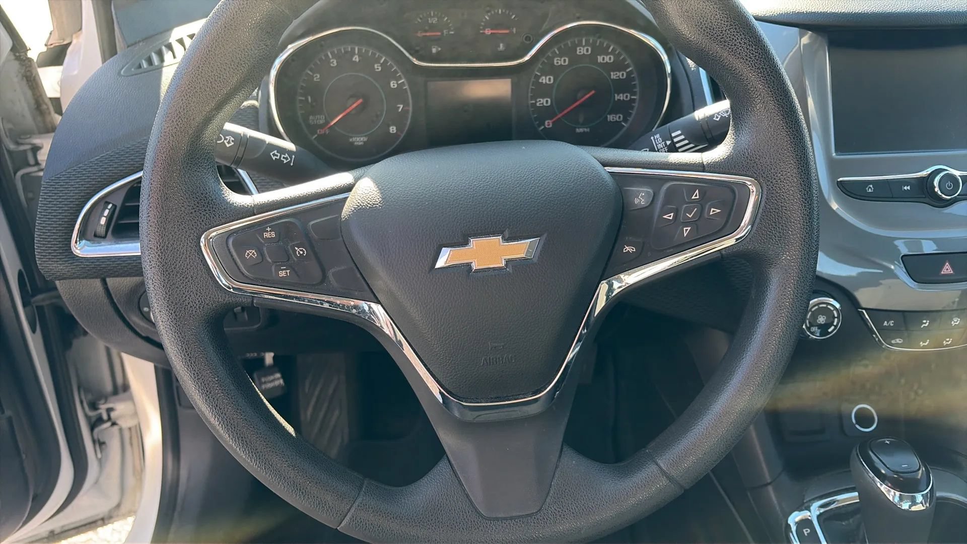 Used 2016 Chevrolet Cruze LT FWD image 13