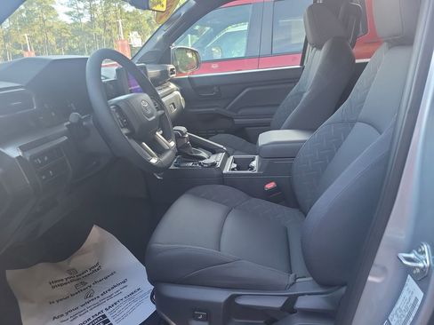 Certified 2025 Toyota Tacoma SR5 image 15