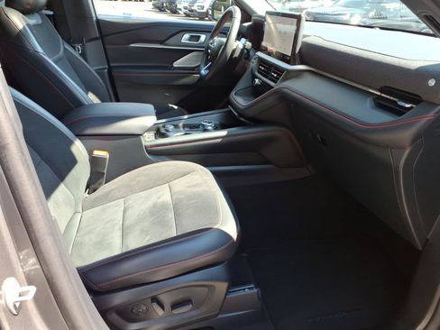 Certified 2025 Ford Explorer ST w/ Sun And Sound Package AWD/4WD image 32