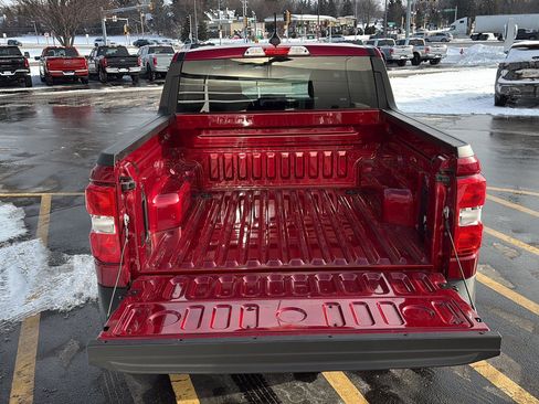 Used 2025 Ford Maverick XLT w/ Equipment Group 301A image 7