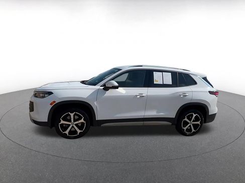Used 2026 Volkswagen Tiguan SE AWD/4WD image 9