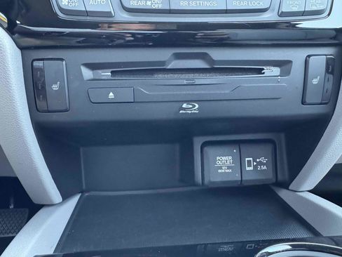 Used 2022 Honda Pilot Touring image 26