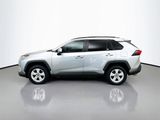 Used 2020 Toyota RAV4 XLE image 4