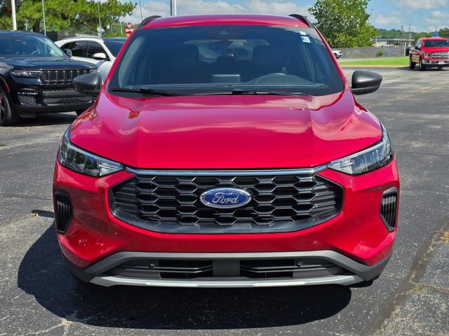 Used 2025 Ford Escape ST-Line w/ Equipment Group 301A FWD image 4