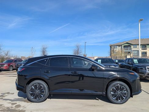 New 2026 Nissan Murano Platinum image 3
