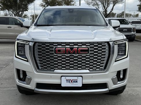 Used 2022 GMC Yukon XL Denali image 10