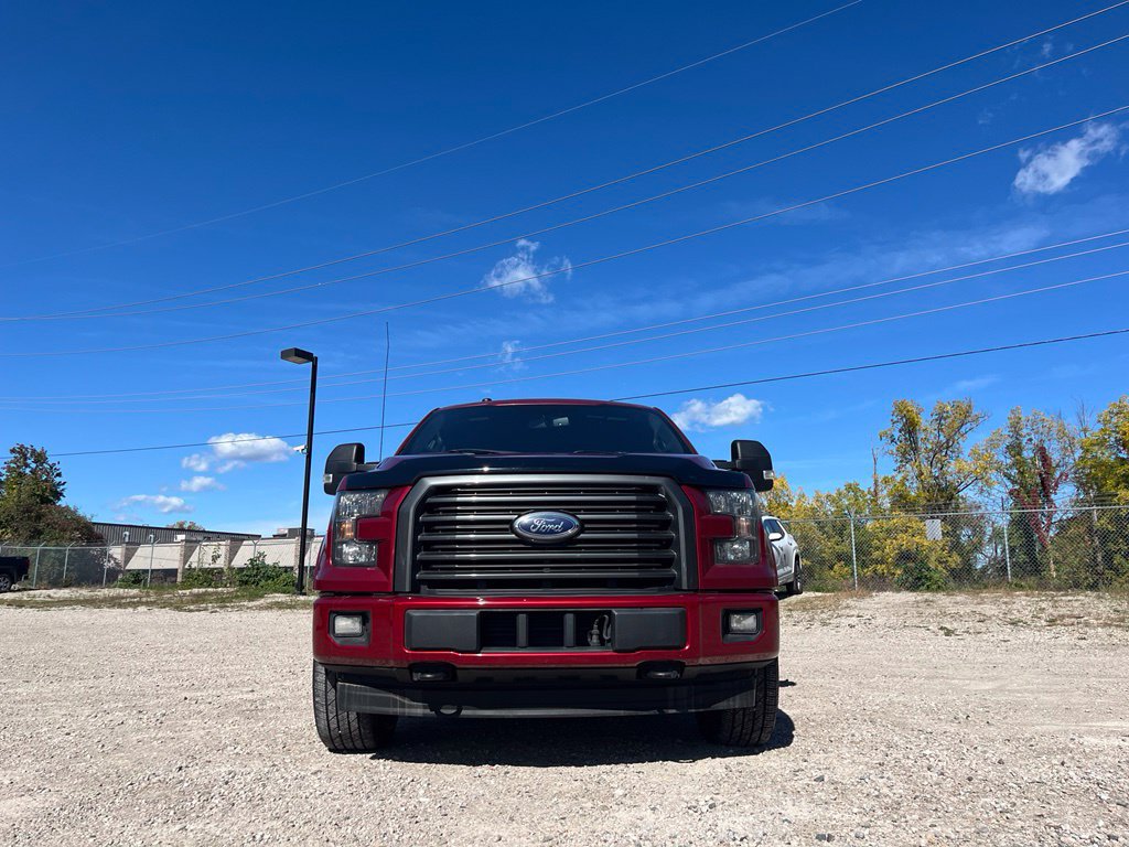 Used 2017 Ford F150 XLT w/ Equipment Group 302A Luxury AWD/4WD image 4