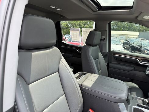 Used 2025 Chevrolet Silverado 1500 RST AWD/4WD image 73