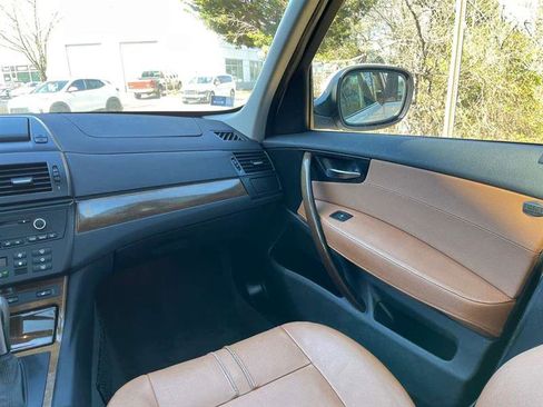 Used 2010 BMW X3 xDrive30i image 10