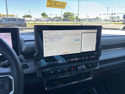 Certified 2024 GMC Hummer EV 3X w/ Omega Edition AWD/4WD image 27