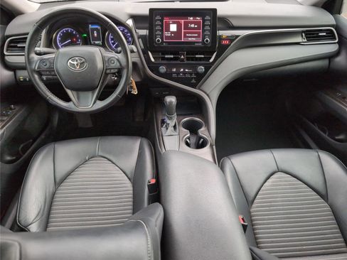 Used 2021 Toyota Camry SE image 24