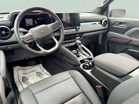 Used 2024 Chevrolet Colorado Z71 w/ Z71 Convenience Package 2 image 32