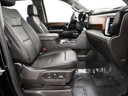 Used 2024 GMC Sierra 2500 Denali w/ Denali Reserve Package AWD/4WD image 19