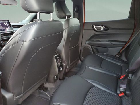 New 2026 Jeep Compass Latitude AWD/4WD image 6