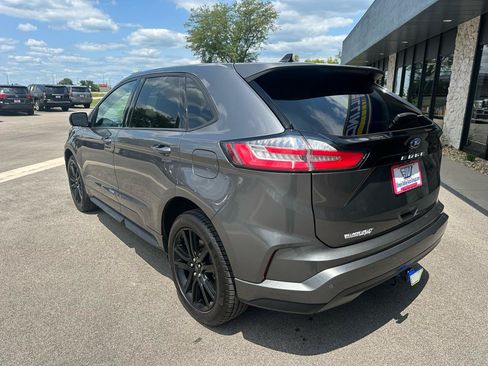 Used 2022 Ford Edge ST-Line w/ Class II Trailer Tow Package AWD/4WD image 5