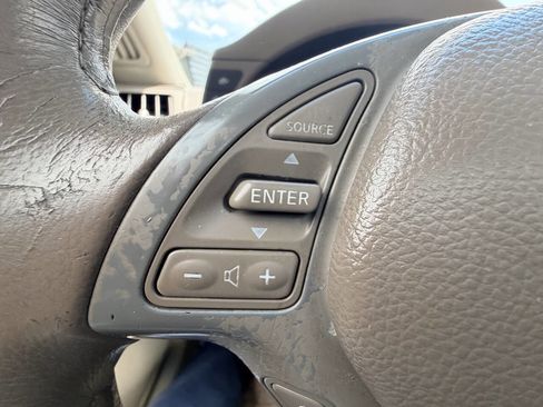 Used 2009 INFINITI G37 Convertible w/ Premium Pkg RWD image 11