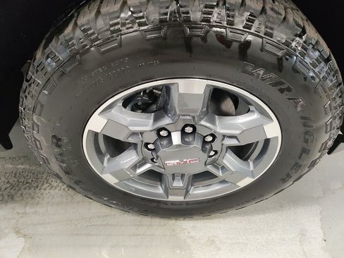 New 2026 GMC Sierra 2500 SLT image 4