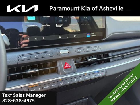 New 2025 Kia K4 LXS image 11