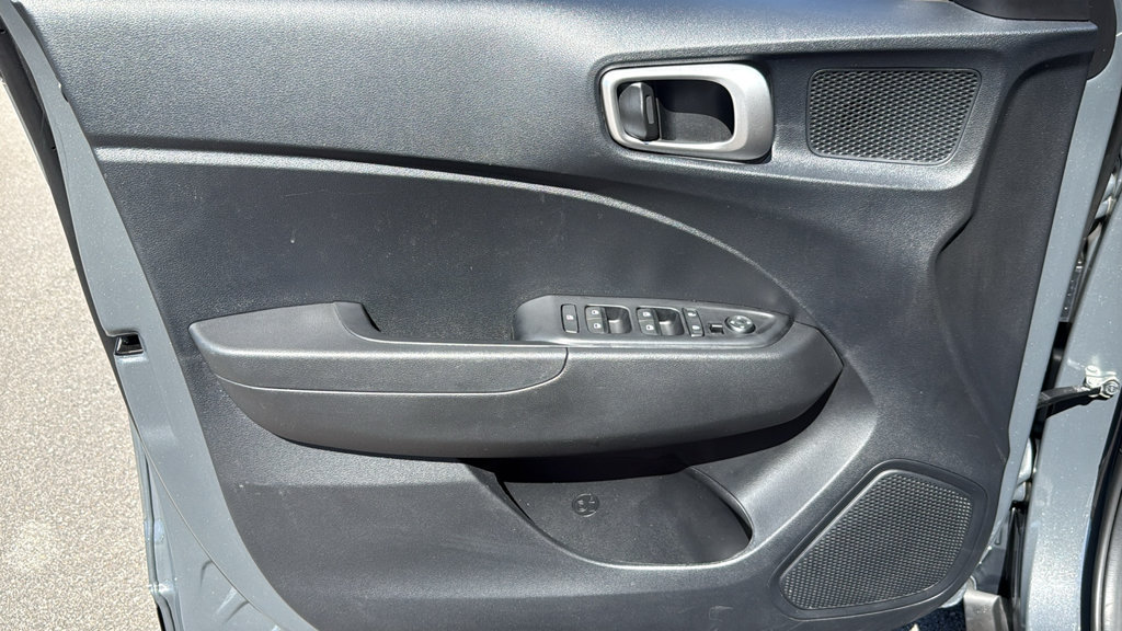 Used 2026 Hyundai Venue SEL FWD image 15