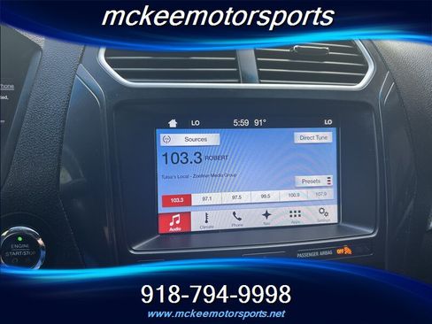 Used 2017 Ford Explorer XLT w/ Equipment Group 202A AWD/4WD image 16
