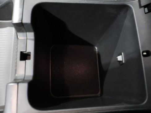 Used 2024 Jeep Grand Cherokee L Altitude image 39