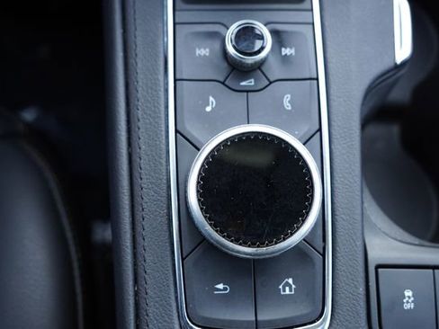 Used 2023 Cadillac XT4 Sport w/ LPO, Onyx Lite Package image 31