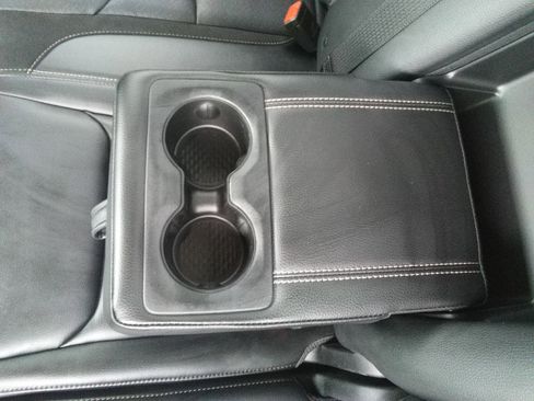 Used 2024 RAM 1500 Laramie image 11