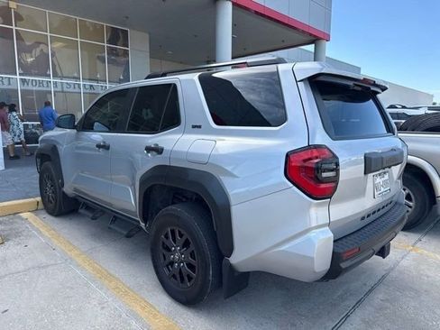 Used 2025 Toyota 4Runner SR5 AWD/4WD image 6