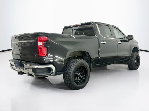 Used 2021 Chevrolet Silverado 1500 LTZ w/ LTZ Premium Package AWD/4WD image 9