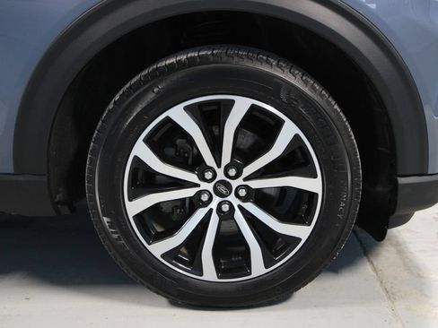 Used 2025 Ford Explorer ST-Line AWD/4WD image 36