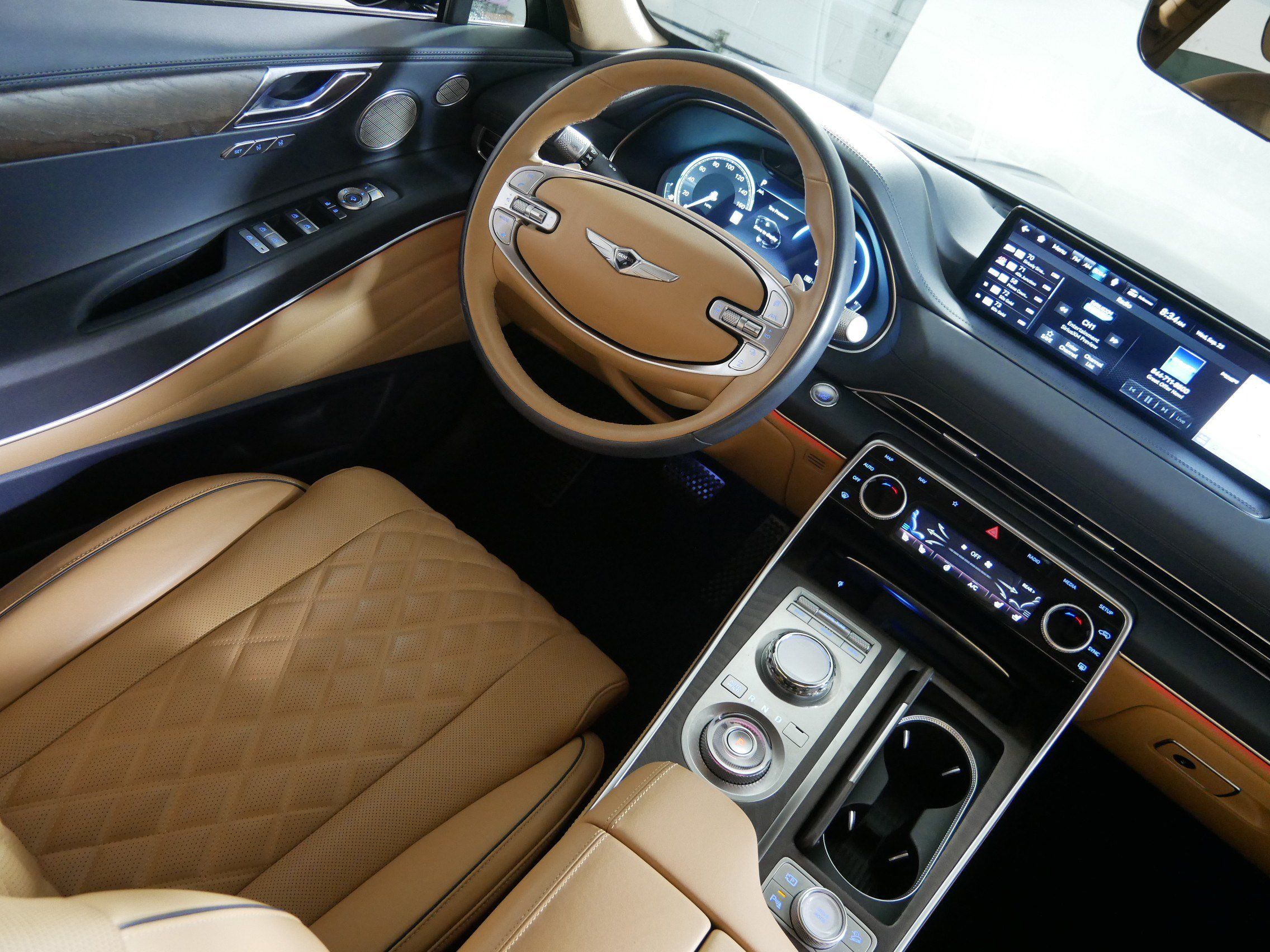 Used 2024 Genesis GV80 3.5T w/ Prestige Package AWD/4WD image 9