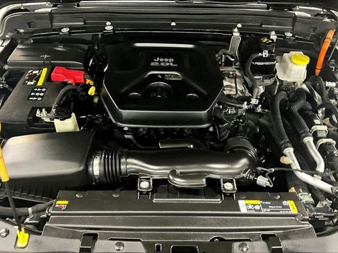 Used 2021 Jeep Wrangler Unlimited Sahara w/ Cold Weather Group image 29