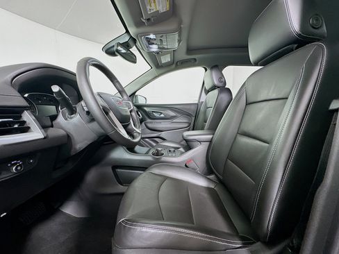 Used 2022 GMC Terrain SLT w/ Elevation Edition image 13