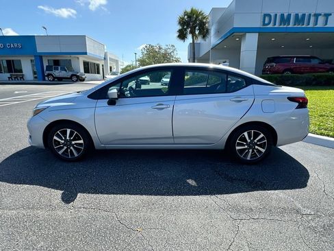 Used 2025 Nissan Versa SV FWD image 8
