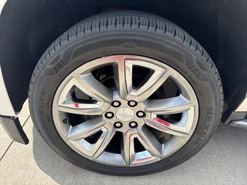 Used 2015 Chevrolet Tahoe LTZ AWD/4WD image 6