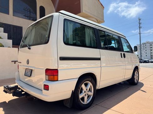 Used 2002 Volkswagen Eurovan MV FWD image 7