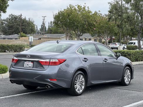 Used 2013 Lexus ES 350 w/ Premium Pkg FWD image 17